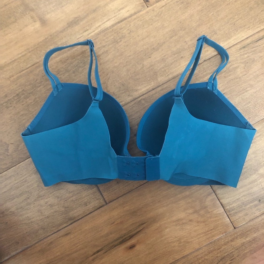Teal Victoria’s Secret Push Up Bra